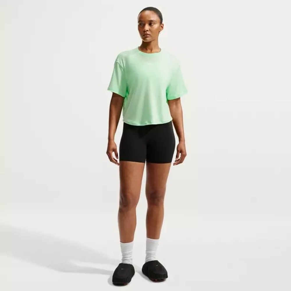 Nike One Relaxed Dri-FIT Cropped Training T-Shirt Small Mint Green New With Tags